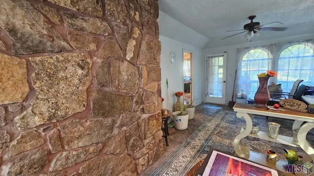 $279,900 | 10730 McCreight Street, Bastrop, LA 71220