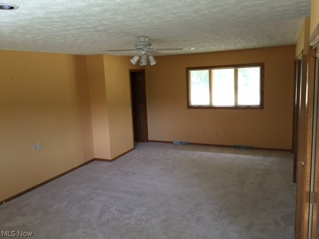 1524 Harmony Road Akron, OH 44333 - Photo 14 of 20