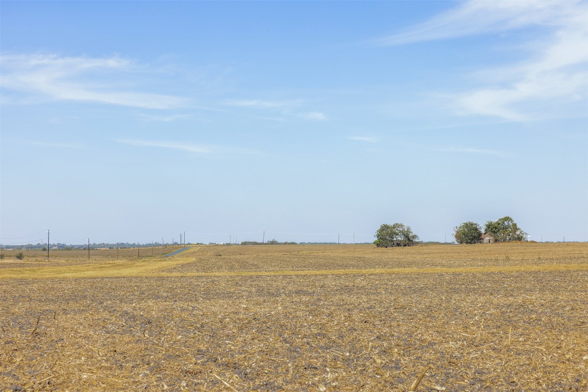 301 County Road 301 Granger, TX 76530 - Photo 14 of 32 a view of an ocean