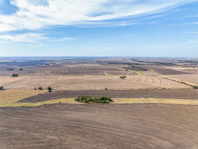 $1,100,000 | 301 County Road 301, Granger, TX 76530