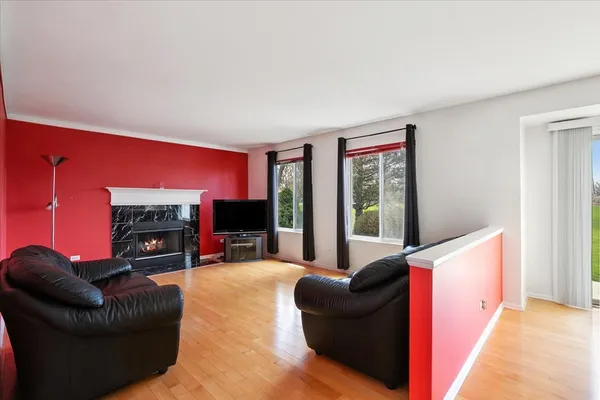 $430,000 | 554 Charlton Court, Lake Villa, IL 60046