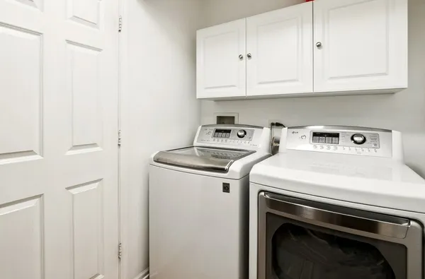 $430,000 | 554 Charlton Court, Lake Villa, IL 60046