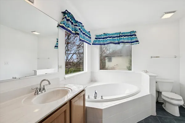 $430,000 | 554 Charlton Court, Lake Villa, IL 60046