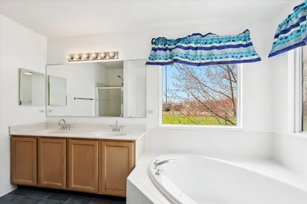 $430,000 | 554 Charlton Court, Lake Villa, IL 60046