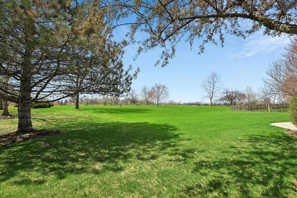 $430,000 | 554 Charlton Court, Lake Villa, IL 60046