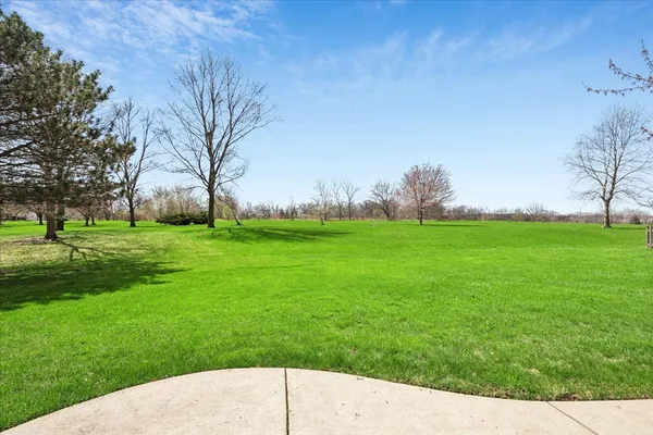 $430,000 | 554 Charlton Court, Lake Villa, IL 60046