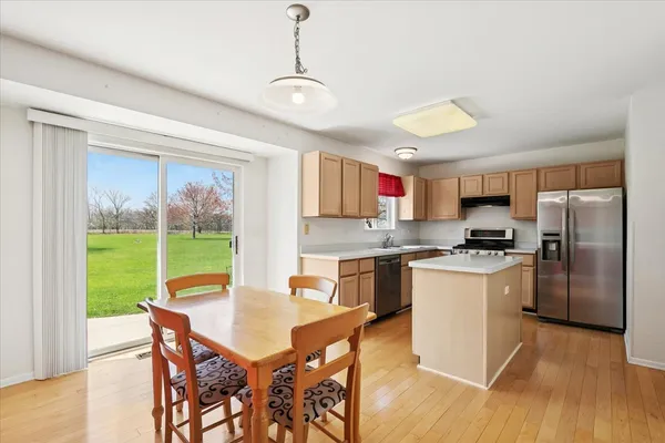 $430,000 | 554 Charlton Court, Lake Villa, IL 60046