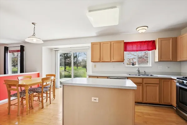 $430,000 | 554 Charlton Court, Lake Villa, IL 60046