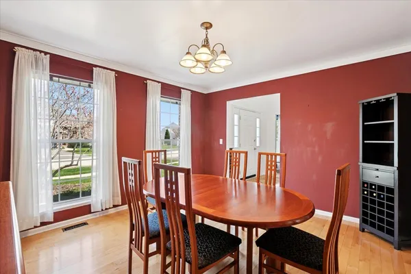 $430,000 | 554 Charlton Court, Lake Villa, IL 60046