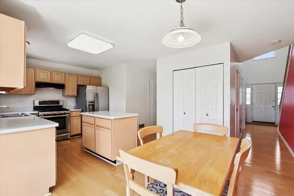$430,000 | 554 Charlton Court, Lake Villa, IL 60046