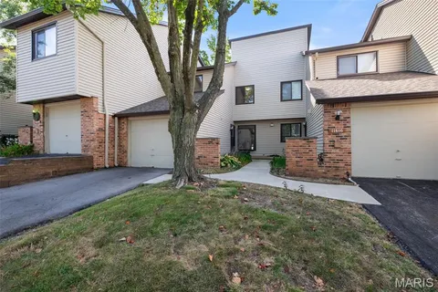 $214,900 | 11612 Misty Moss Court, St. Louis, MO 63146