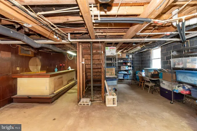 a house view with a backyard space