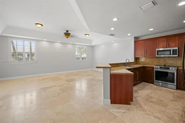 $899,000 | 32360 Southwest 204th Avenue, Homestead, FL 33030