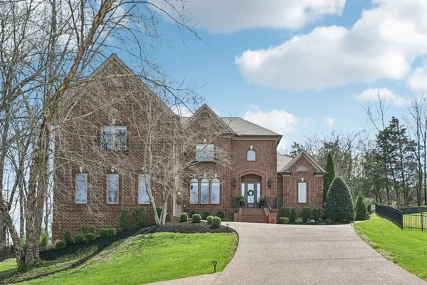 $1,400,000 | 429 Buffalo Run, Goodlettsville, TN 37072