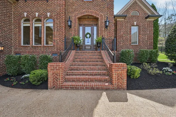 $1,400,000 | 429 Buffalo Run, Goodlettsville, TN 37072