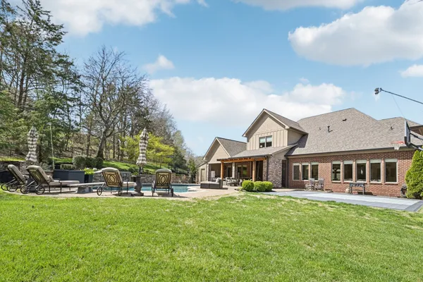 $1,400,000 | 429 Buffalo Run, Goodlettsville, TN 37072