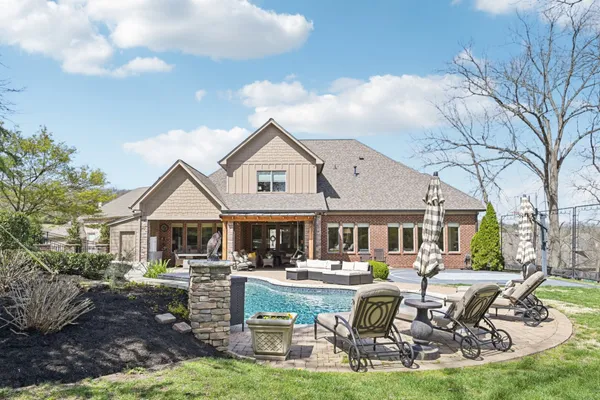 $1,400,000 | 429 Buffalo Run, Goodlettsville, TN 37072
