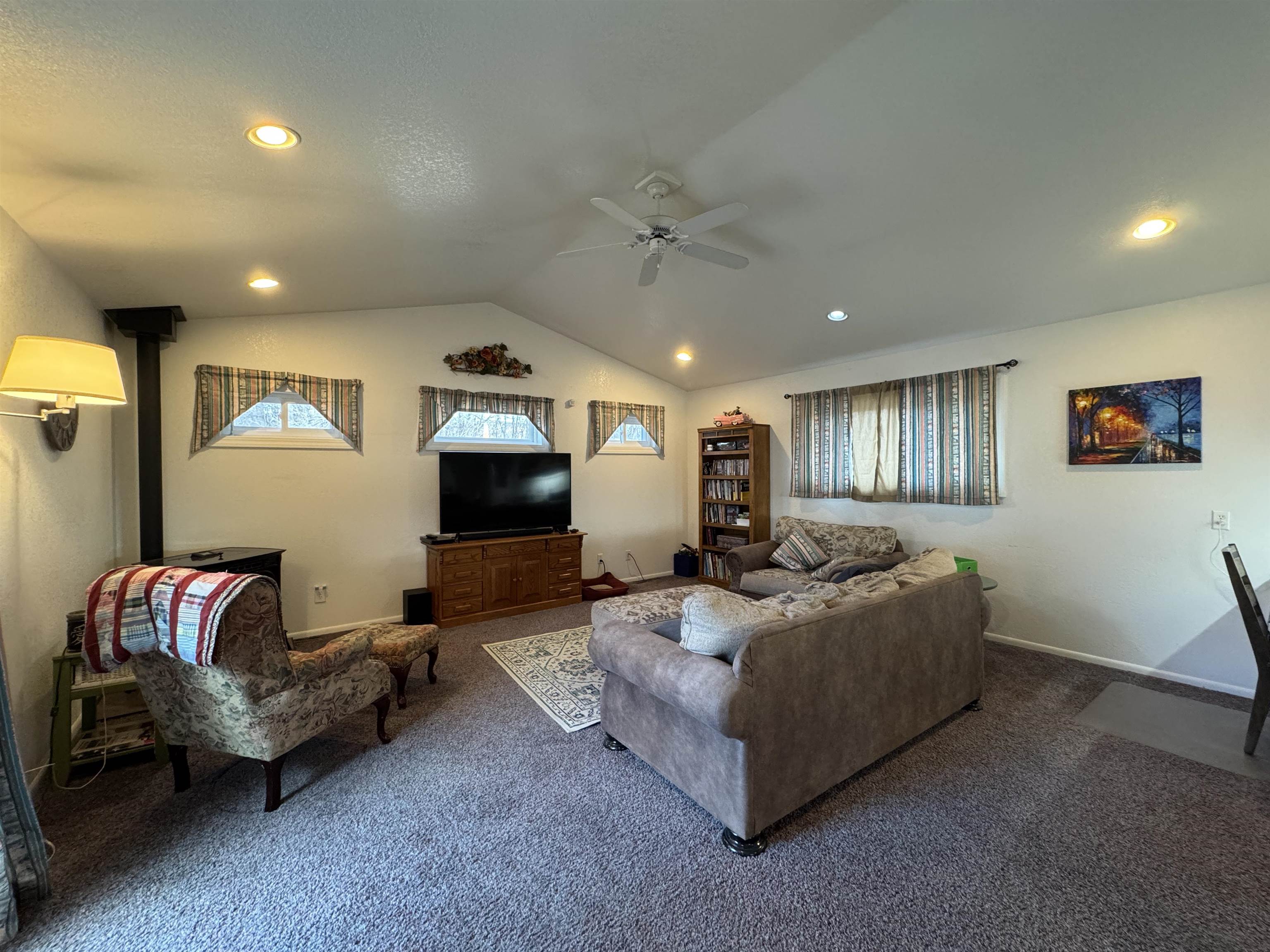 1540 Riverview Road Riverton, WY 82501 - Photo 5 of 31