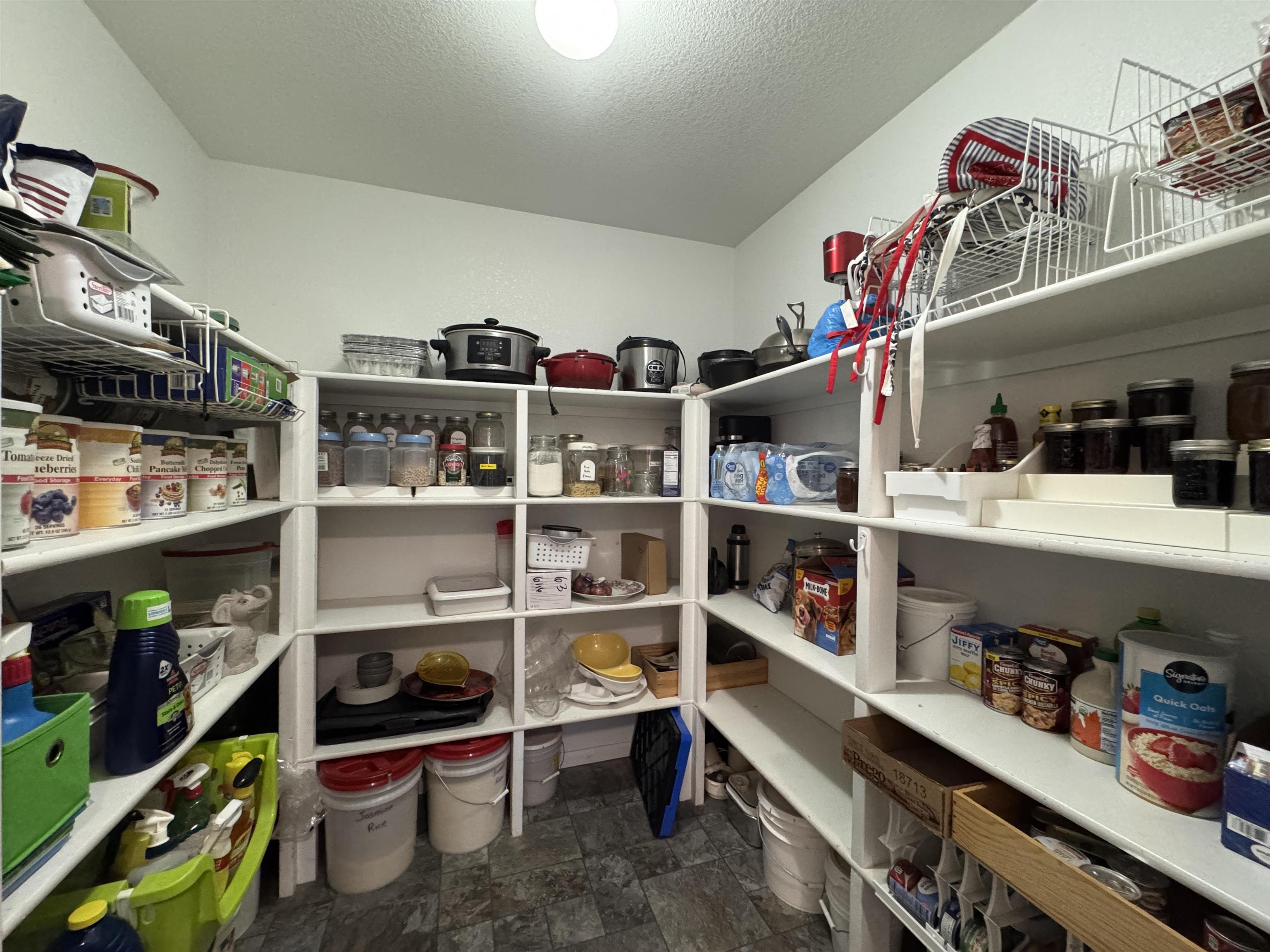 1540 Riverview Road Riverton, WY 82501 - Photo 10 of 31