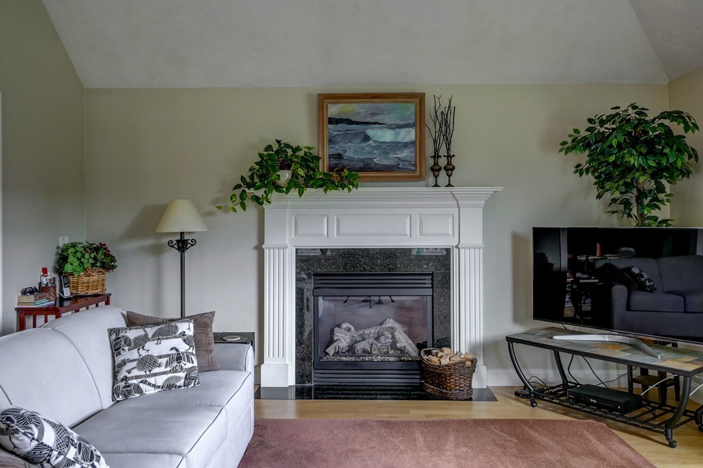 38 Kelly Road Dracut, MA 01826 - Photo 20 of 30 Gallery Image 20