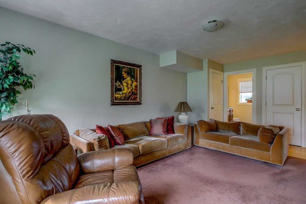 38 Kelly Road Dracut, MA 01826 - Photo 21 of 30 Gallery Image 21