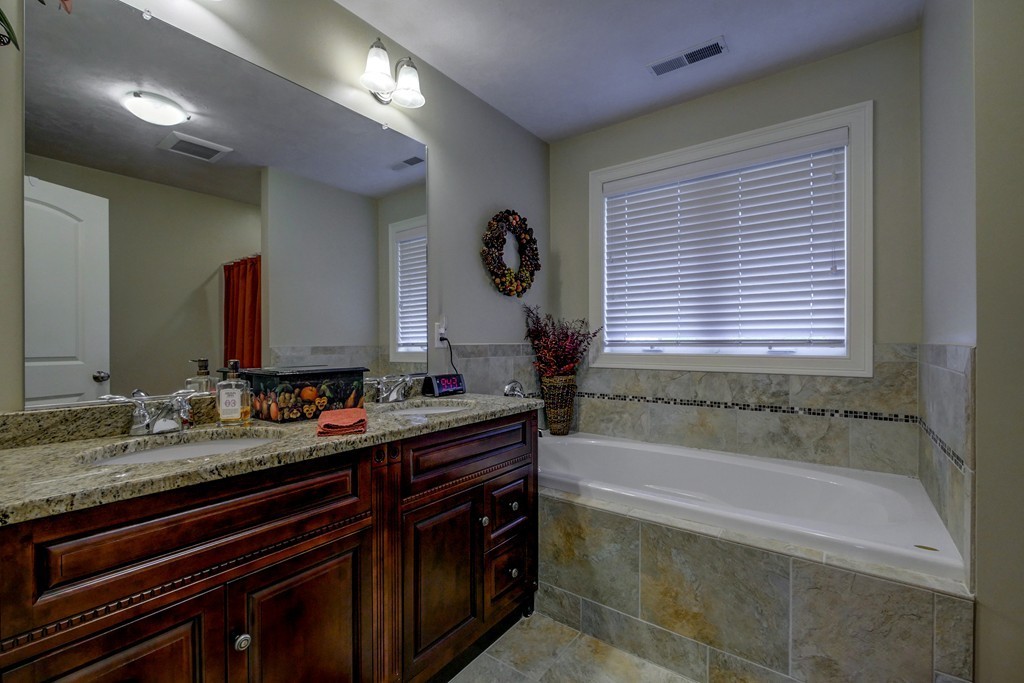 38 Kelly Road Dracut, MA 01826 - Photo 28 of 30 Gallery Image 28
