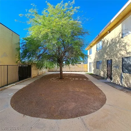 $1,350 | 5376 Retablo Avenue, Unit 2, Las Vegas, NV 89103