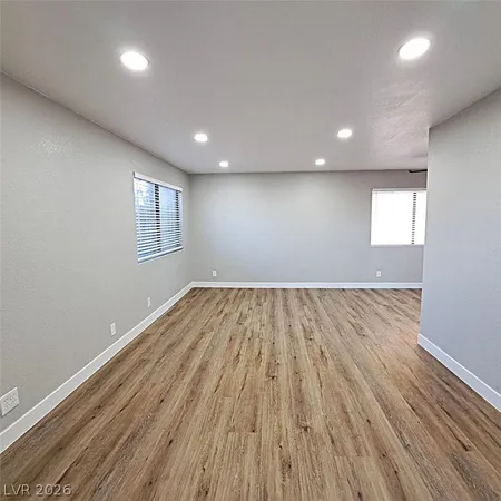 $1,350 | 5376 Retablo Avenue, Unit 2, Las Vegas, NV 89103