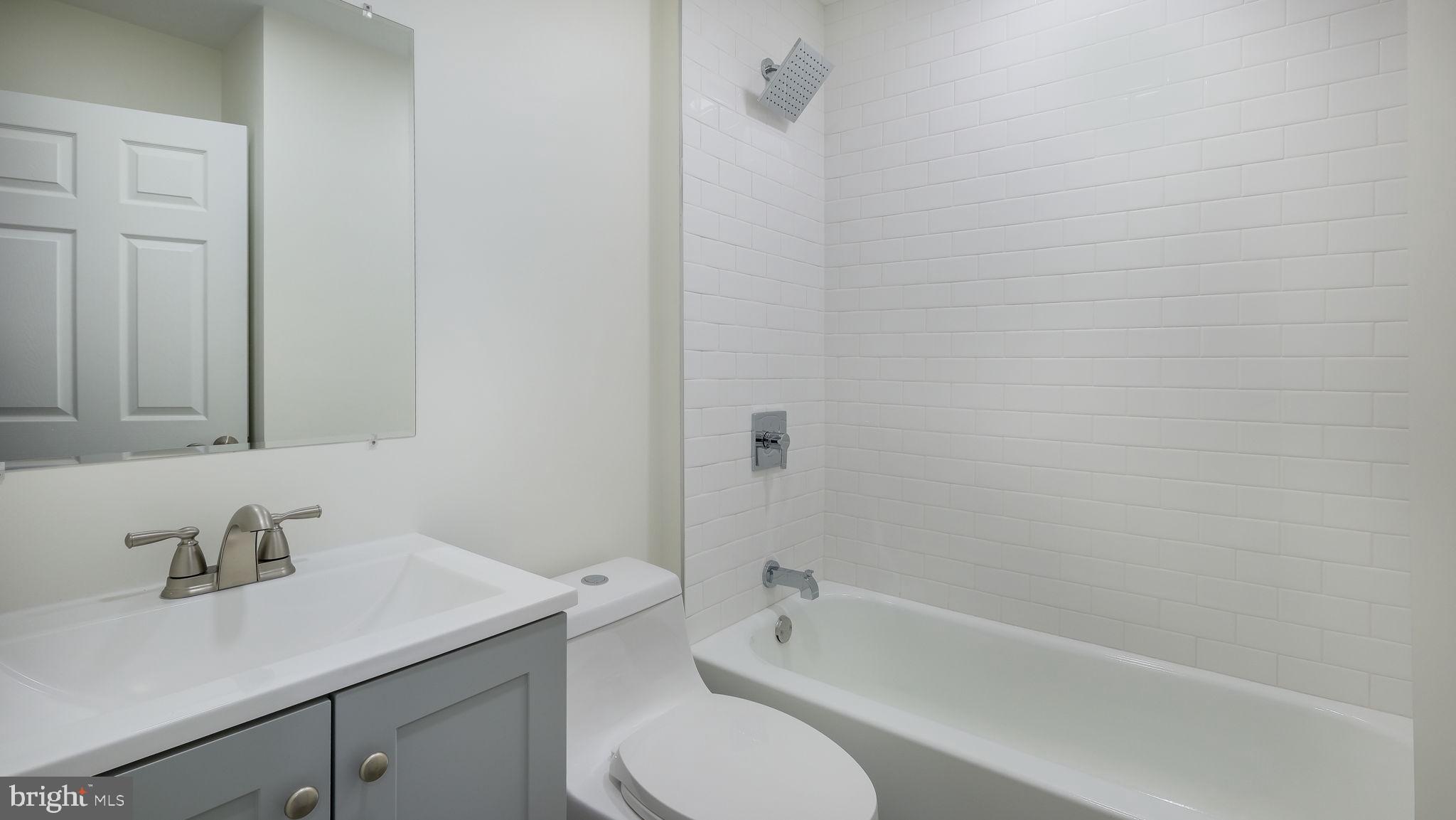 2330 Weir Road Aston, PA 19014 - Photo 18 of 39 a bathroom with a sink toilet and bathtub