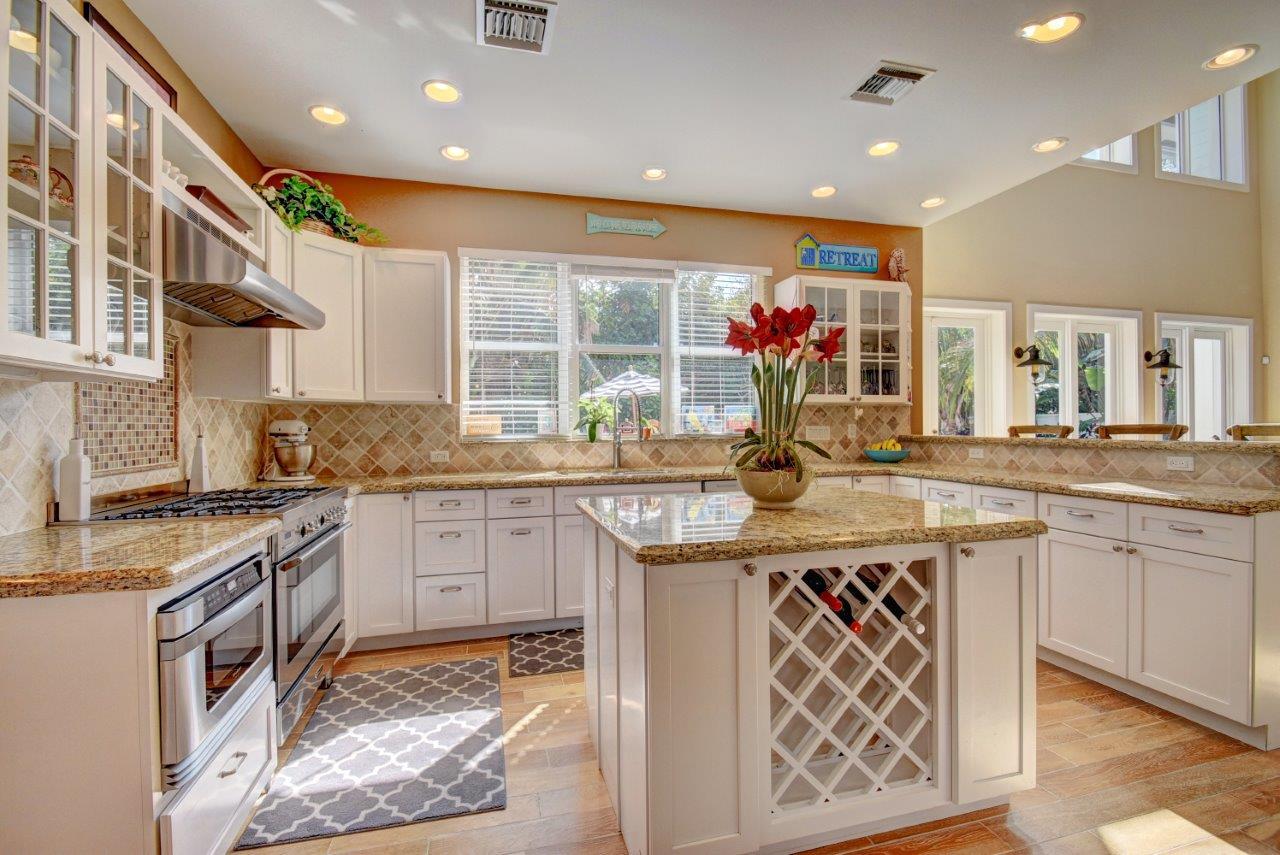 540 Northeast Spanish Trail Boca Raton, FL 33432 - Photo 10 of 43 Virtuals1 (13)