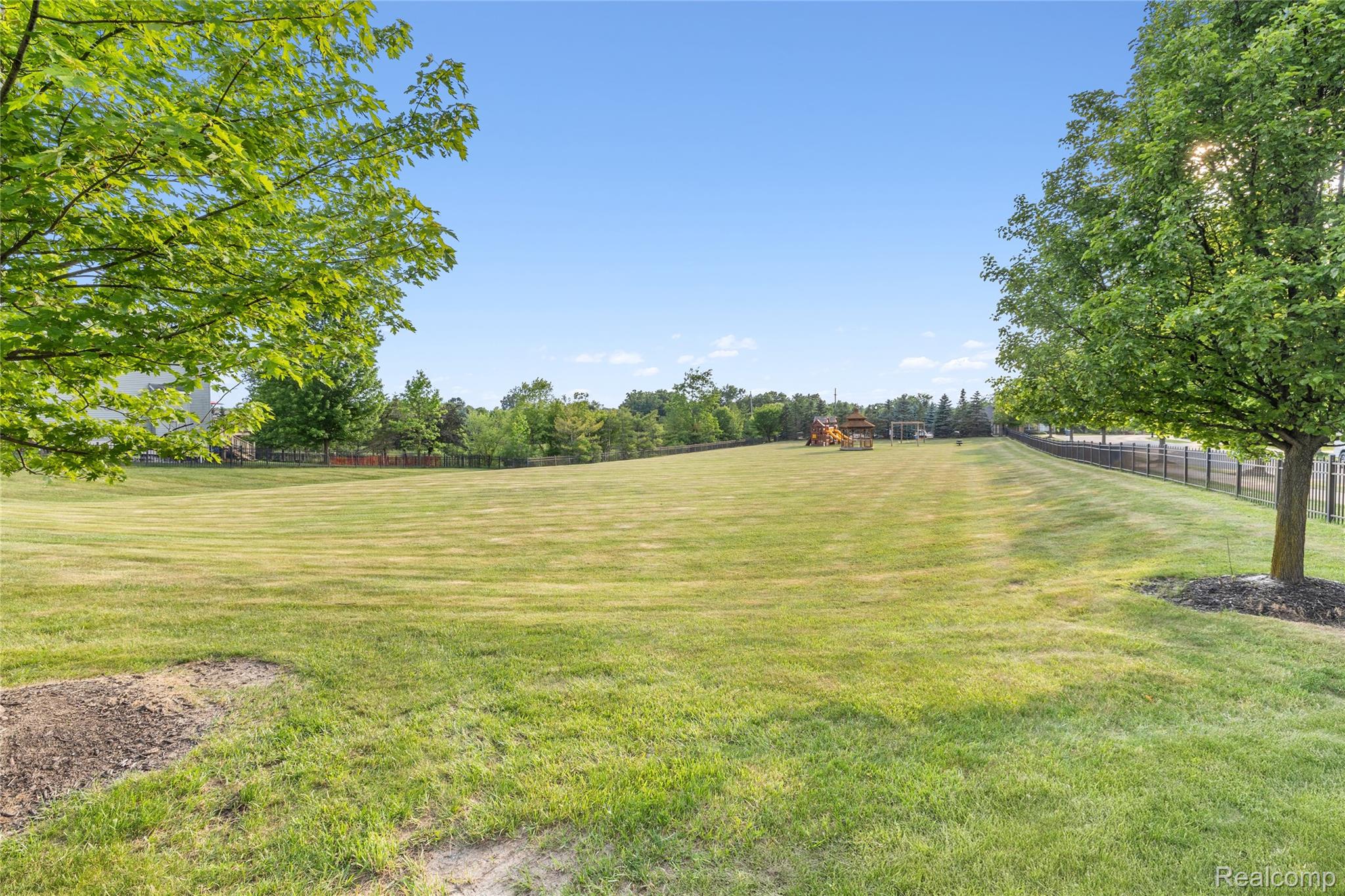 4158 Pepper Tree Lane Howell, MI 48843 - Photo 44 of 50 4158 Pepper Tree-211.jpg