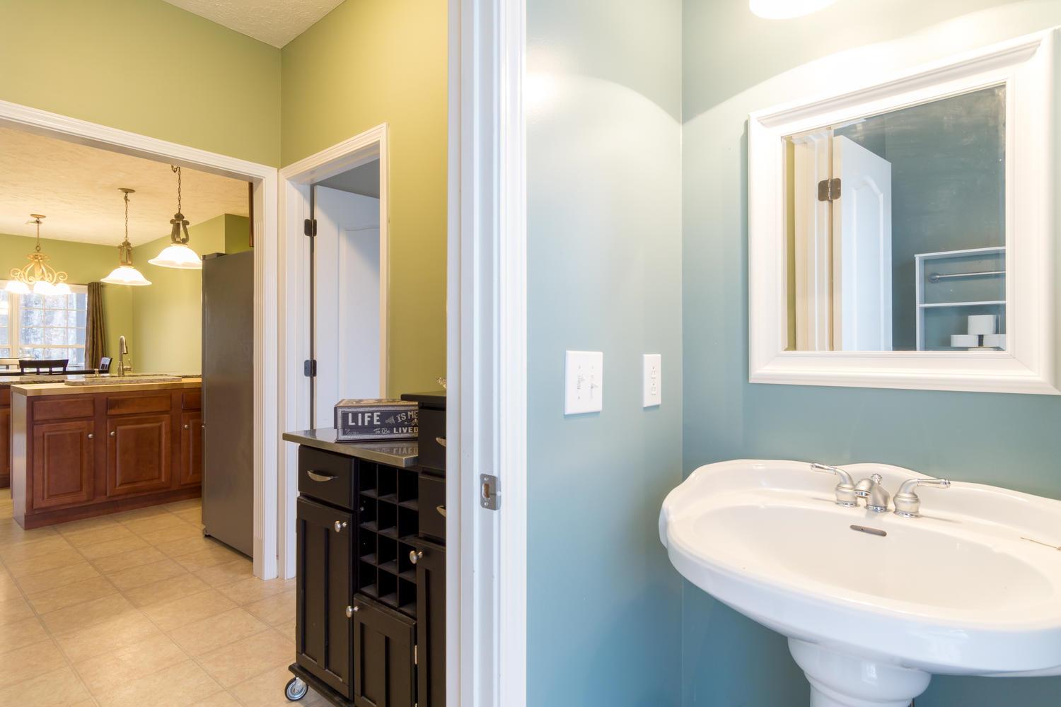946 South Ridge Trail Clarksville, TN 37043 - Photo 6 of 30 Pretty Powder Room