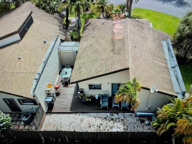 Kendall Miami, FL 33176 - Photo 8 of 9 an aerial view of a house with sitting area