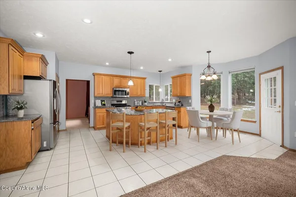 $900,000 | 23216 East Morris Road, Newman Lake, WA 99025