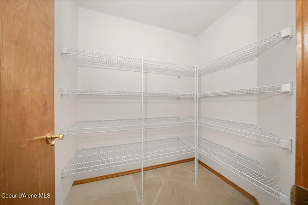 $900,000 | 23216 East Morris Road, Newman Lake, WA 99025