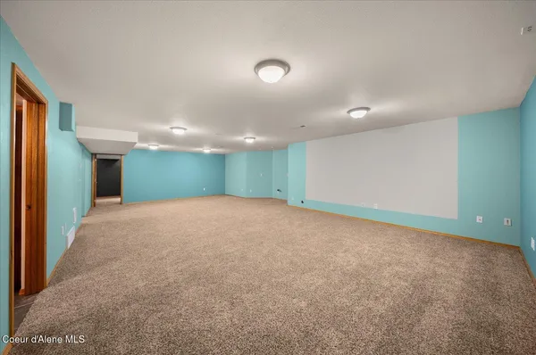 $900,000 | 23216 East Morris Road, Newman Lake, WA 99025