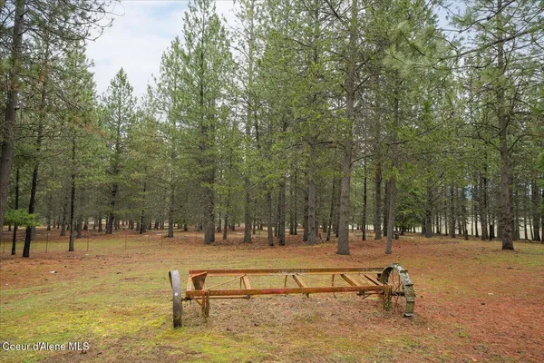 $900,000 | 23216 East Morris Road, Newman Lake, WA 99025