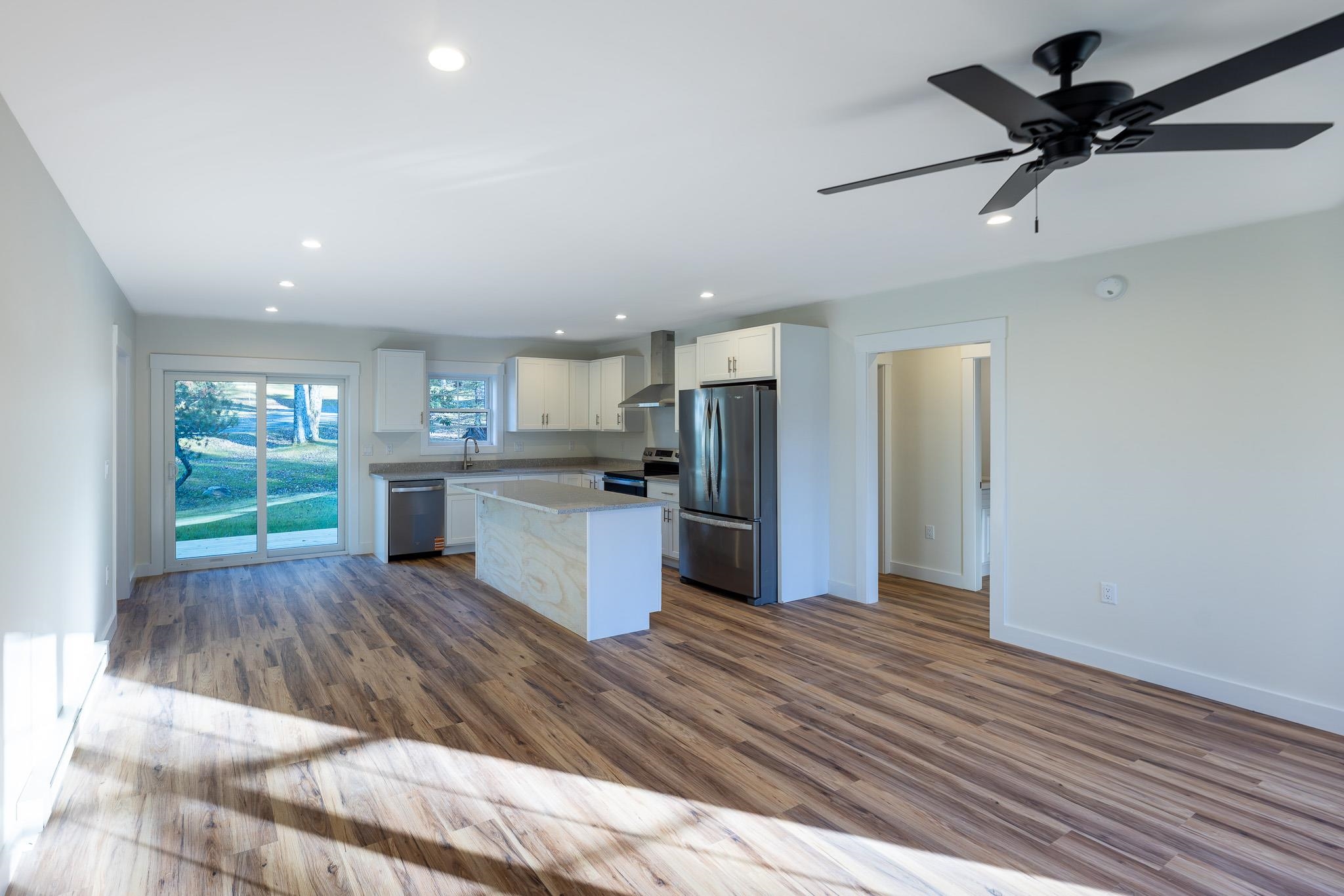 216 Quechee-Hartland Road Hartford, VT 05001 - Photo 12 of 26