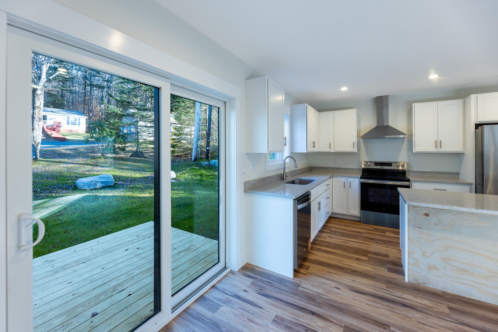 216 Quechee-Hartland Road Hartford, VT 05001 - Photo 15 of 26