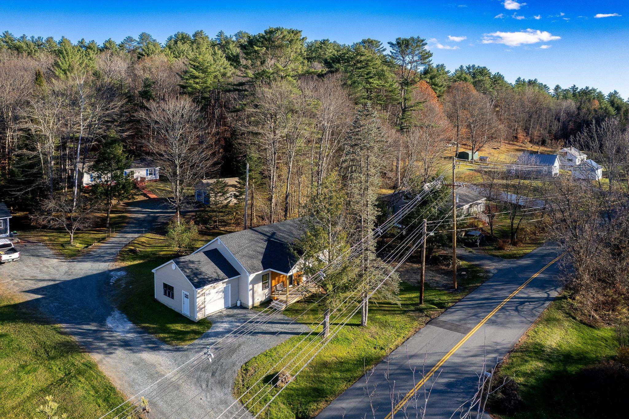 216 Quechee-Hartland Road Hartford, VT 05001 - Photo 6 of 26