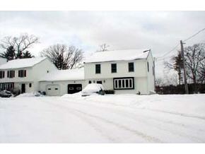 175 A Robinson Road, Unit 2 Hudson, NH 03051 - Photo 3 of 3 Gallery Image 3
