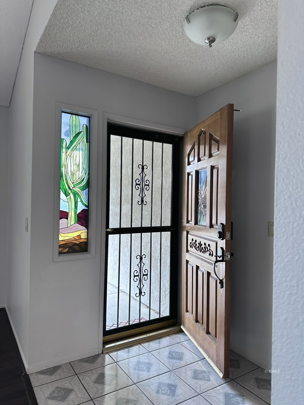 934 Roosevelt Street Ridgecrest, CA 93555 - Photo 3 of 36 Gallery Image 3