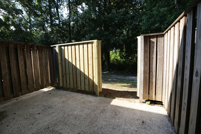 $1,500 | 507 Stinson Drive, Unit H9, Charleston, SC 29407