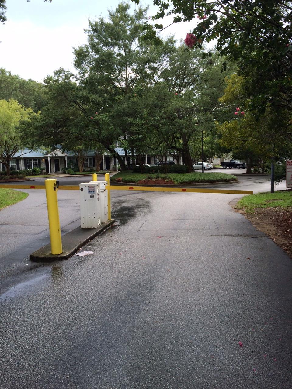 507 Stinson Drive, Unit H9 Charleston, SC 29407 - Photo 20 of 36 gate pic