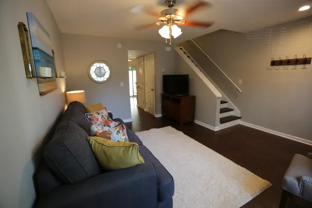 $1,500 | 507 Stinson Drive, Unit H9, Charleston, SC 29407