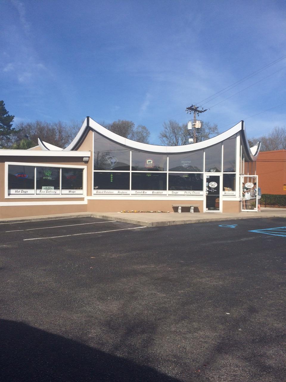 507 Stinson Drive, Unit H9 Charleston, SC 29407 - Photo 35 of 36 East Bay Deli 2