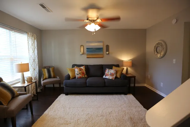 $1,500 | 507 Stinson Drive, Unit H9, Charleston, SC 29407