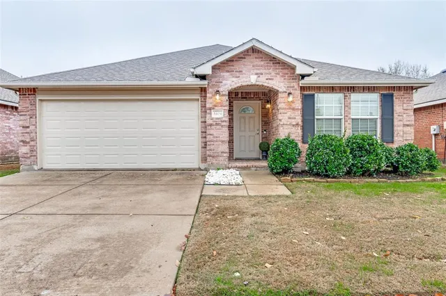 $345,000 | 3404 Highpoint Drive, Denton, TX 76210