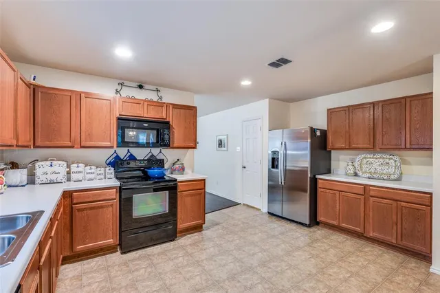 $345,000 | 3404 Highpoint Drive, Denton, TX 76210