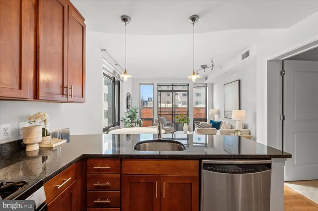 $575,000 | 1211 13th Street Northwest, Unit 404, Washington, DC 20005
